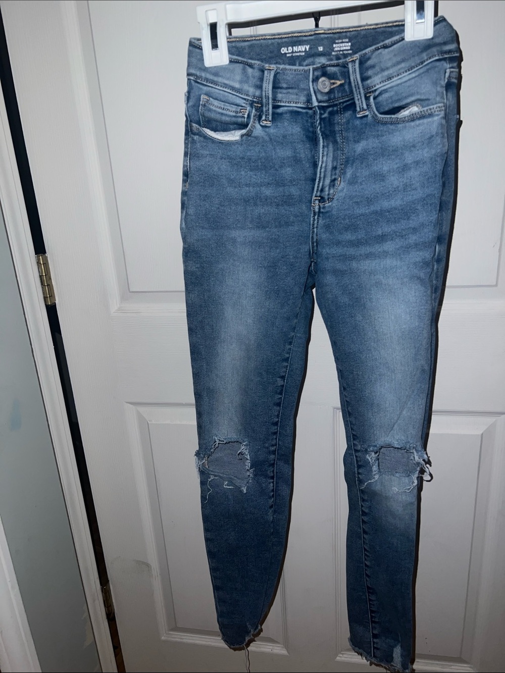 Old Navy Girl’s Medium Blue Distressed Skinny Jeans